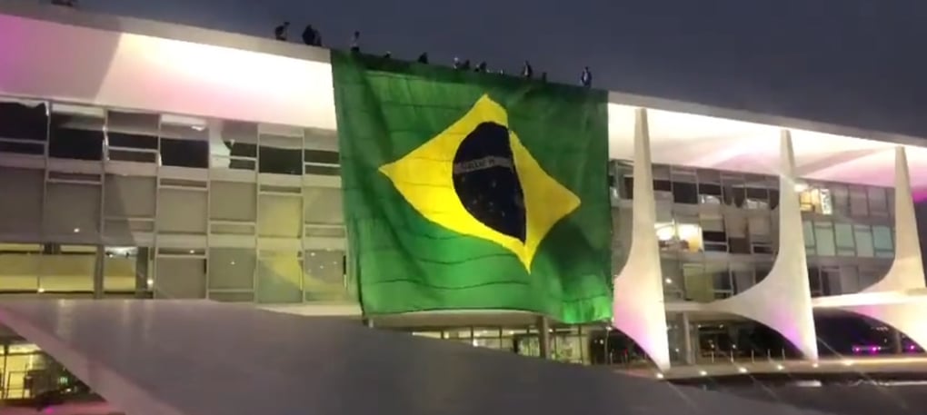 Em Jogada De Mestre Bolsonaro Muda A Decora O Do Pal Cio Do Planalto E Faz Um Desafio